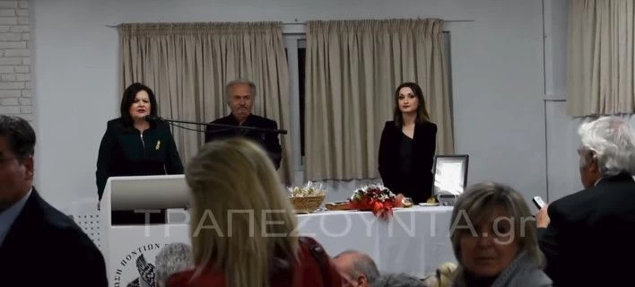 Δεν μπορούν να σταθούν πουθενά: Αποδοκίμασαν την βουλευτή του ΣΥΡΙΖΑ, Χαρά Καφαντάρη -Αποχώρησε συνοδεία της αστυνομίας (βίντεο)